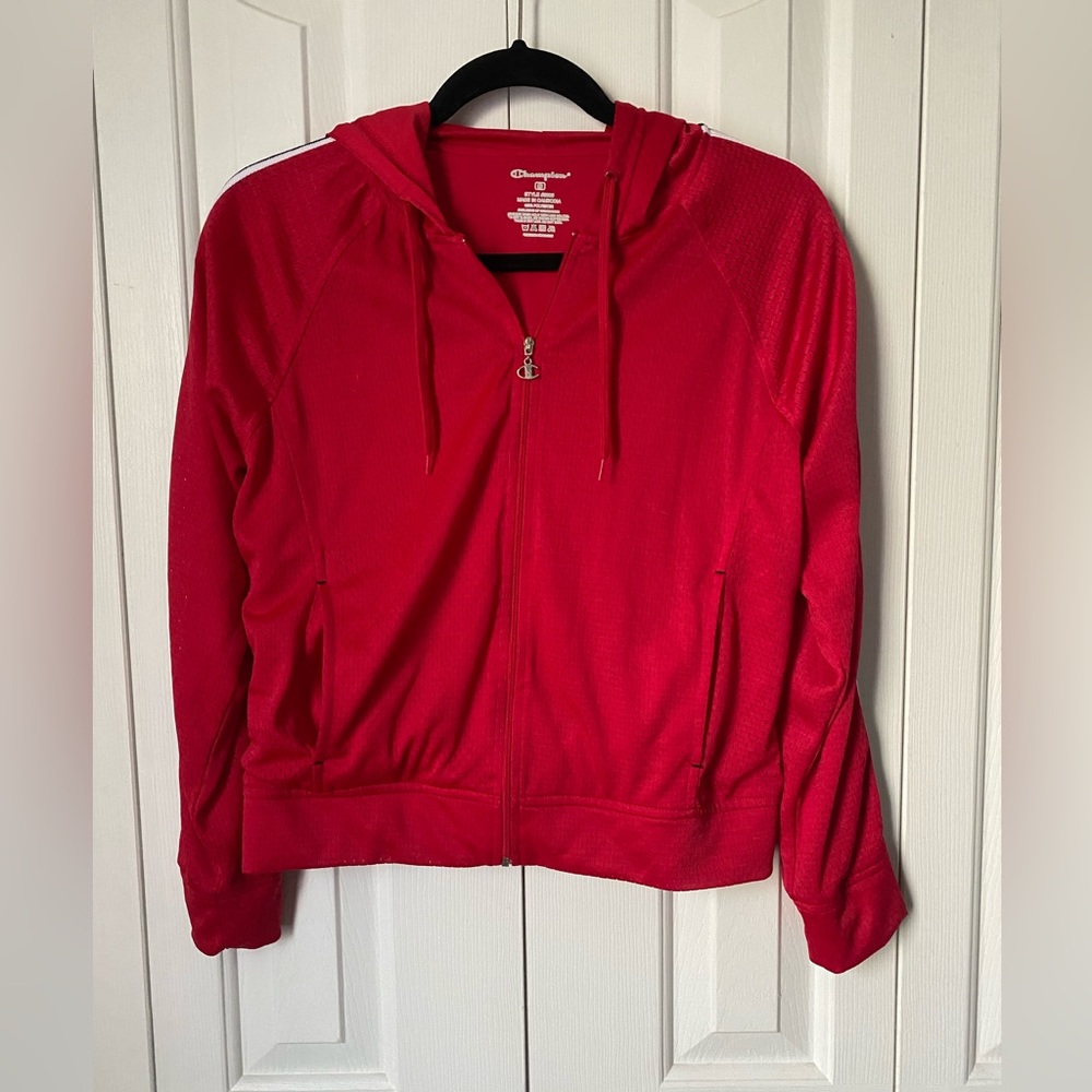 CHAMPION RED WITH STRIPED SLEEVE HOODED MESH ZIP UP -SMALL